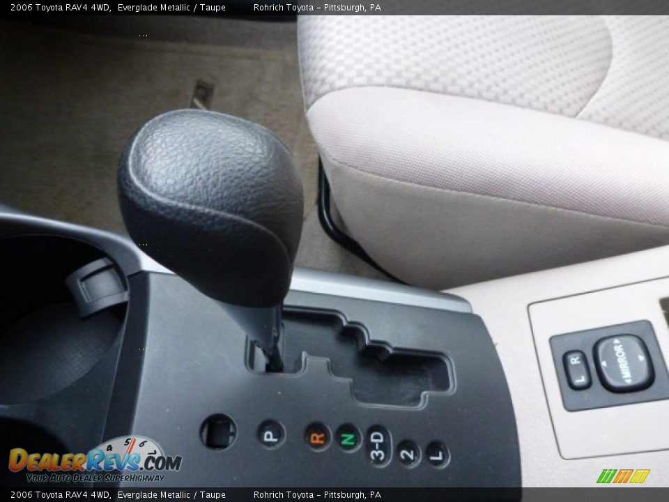 2006 Toyota RAV4 4WD Everglade Metallic / Taupe Photo #18
