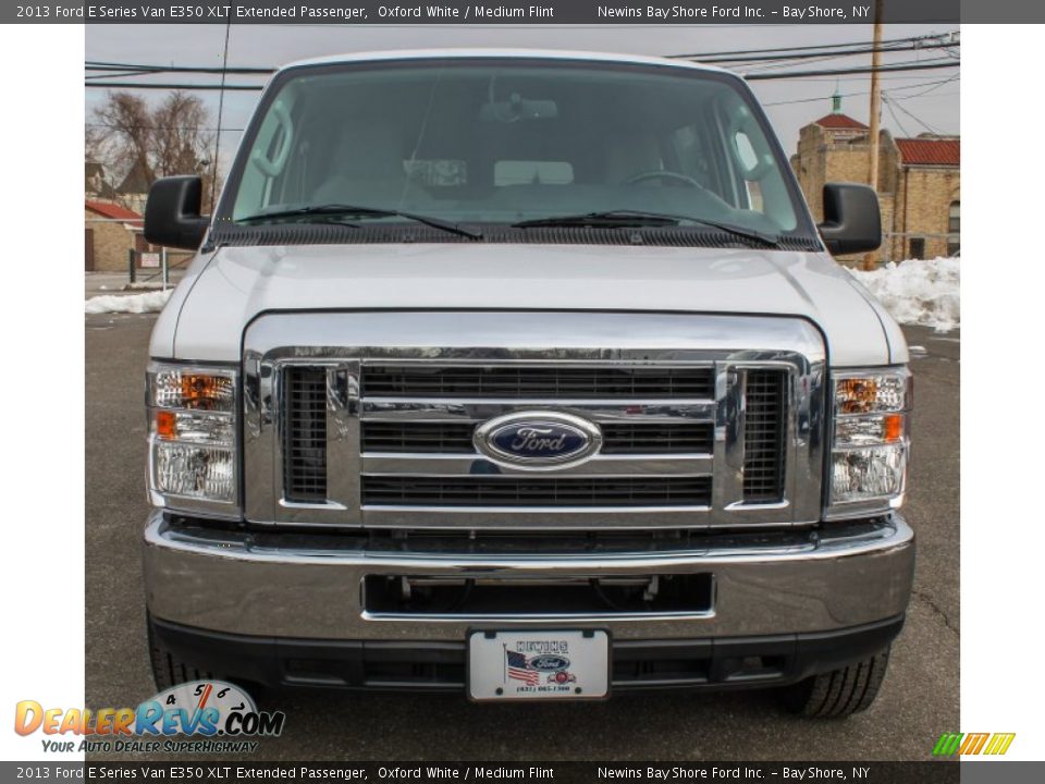 2013 Ford E Series Van E350 XLT Extended Passenger Oxford White / Medium Flint Photo #2