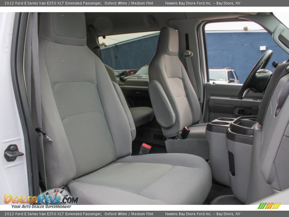 2013 Ford E Series Van E350 XLT Extended Passenger Oxford White / Medium Flint Photo #10
