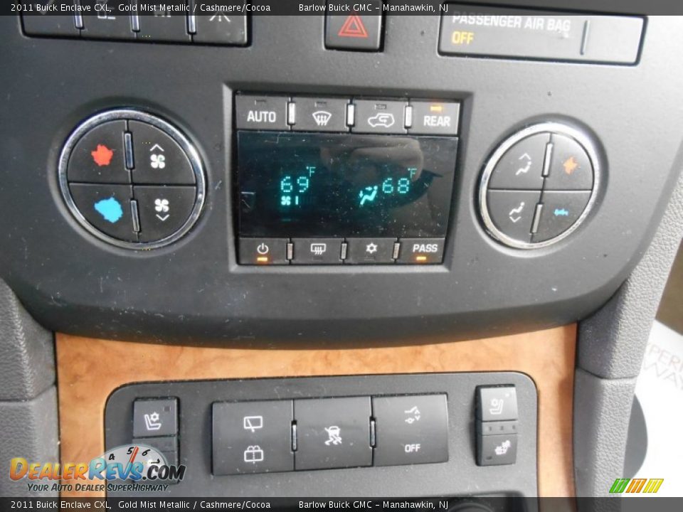 2011 Buick Enclave CXL Gold Mist Metallic / Cashmere/Cocoa Photo #19