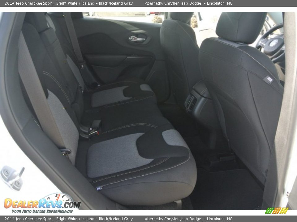 2014 Jeep Cherokee Sport Bright White / Iceland - Black/Iceland Gray Photo #17