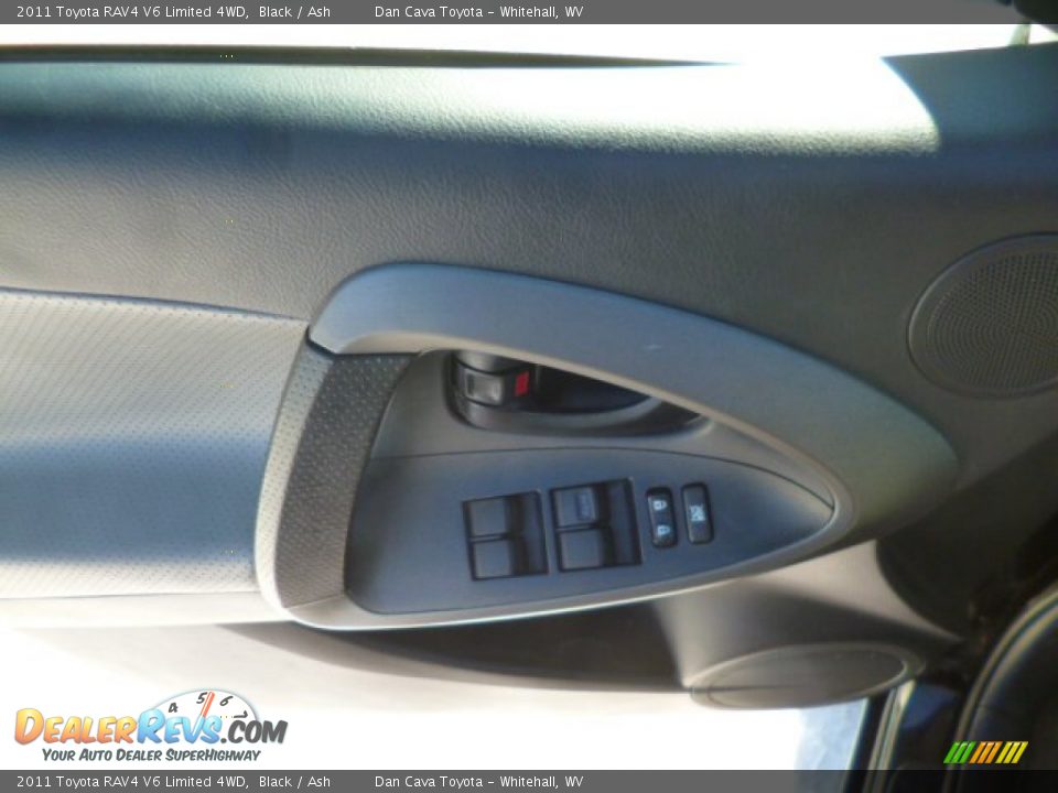 2011 Toyota RAV4 V6 Limited 4WD Black / Ash Photo #12