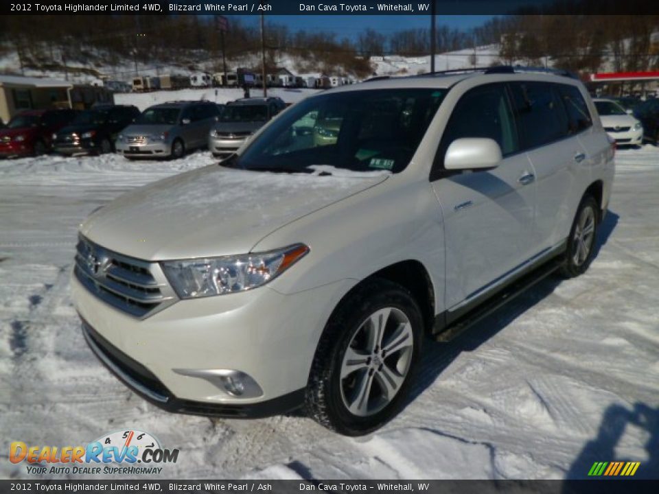Front 3/4 View of 2012 Toyota Highlander Limited 4WD Photo #2