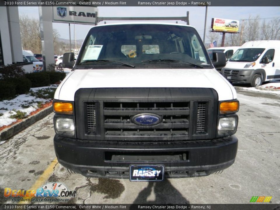 2010 Ford E Series Van E150 Commercial Oxford White / Medium Flint Photo #2