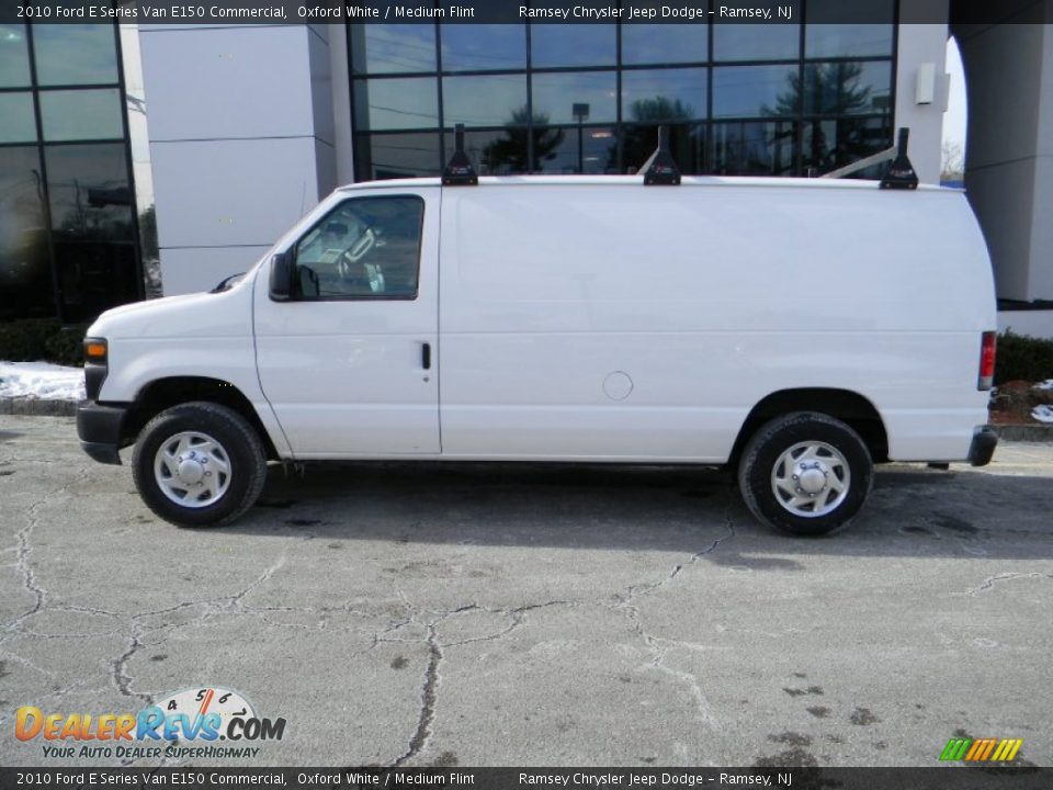 2010 Ford E Series Van E150 Commercial Oxford White / Medium Flint Photo #10