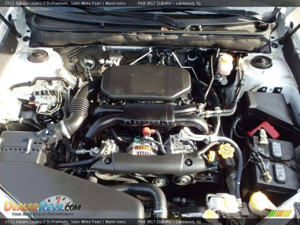 2011 Subaru Legacy 2.5i Premium Satin White Pearl / Warm Ivory Photo #18