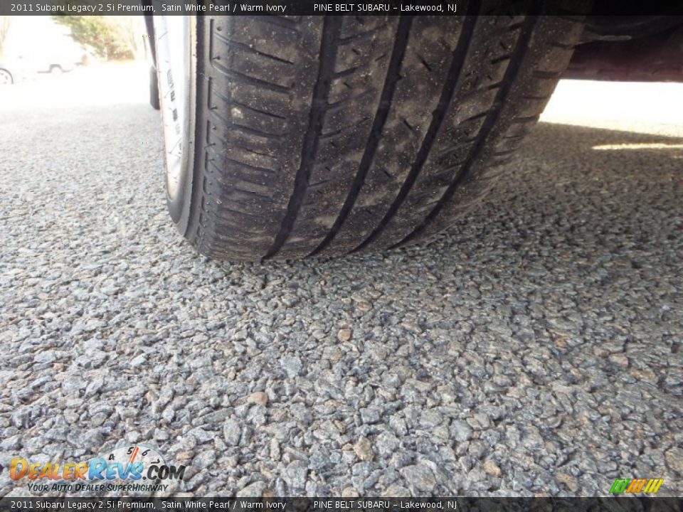 2011 Subaru Legacy 2.5i Premium Satin White Pearl / Warm Ivory Photo #20