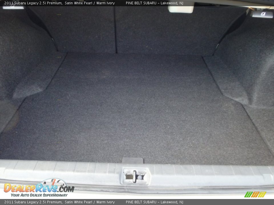 2011 Subaru Legacy 2.5i Premium Satin White Pearl / Warm Ivory Photo #22