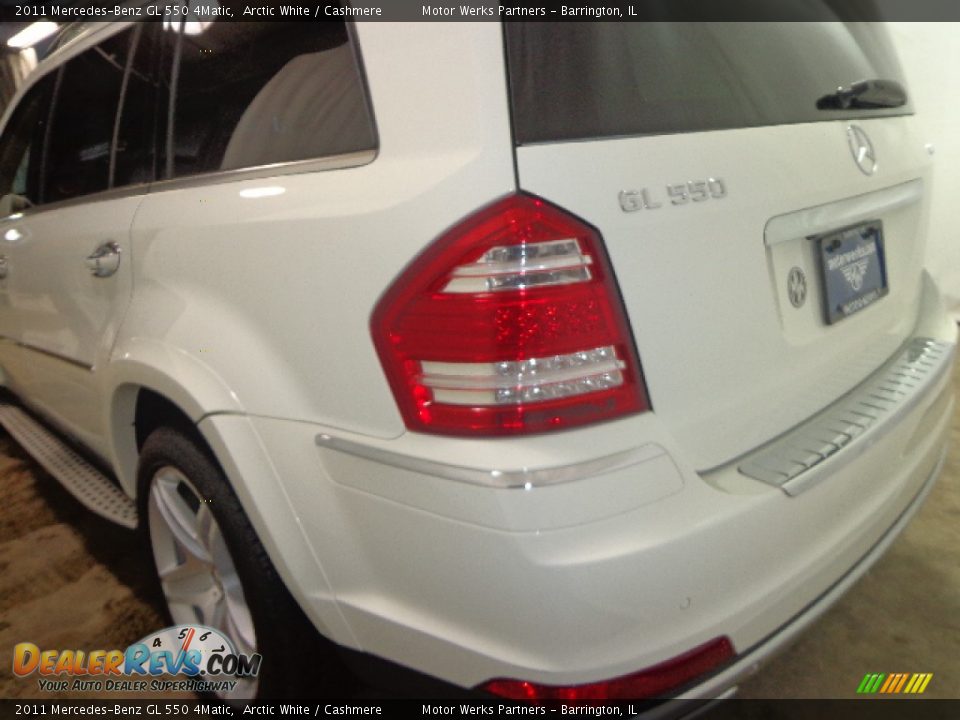 2011 Mercedes-Benz GL 550 4Matic Arctic White / Cashmere Photo #14