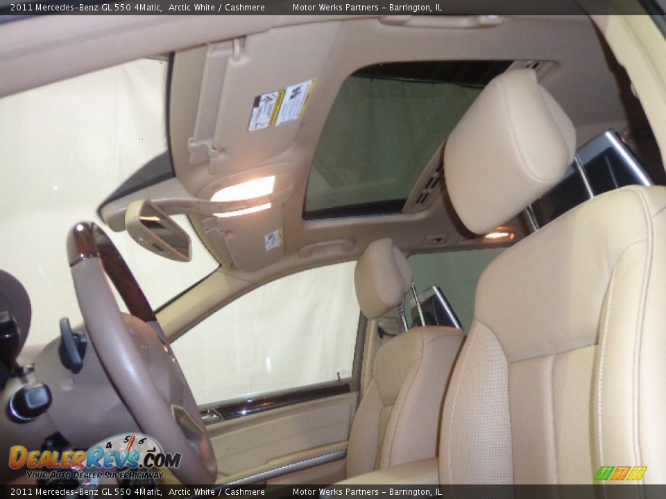 2011 Mercedes-Benz GL 550 4Matic Arctic White / Cashmere Photo #26