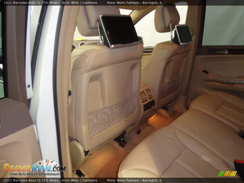 2011 Mercedes-Benz GL 550 4Matic Arctic White / Cashmere Photo #28