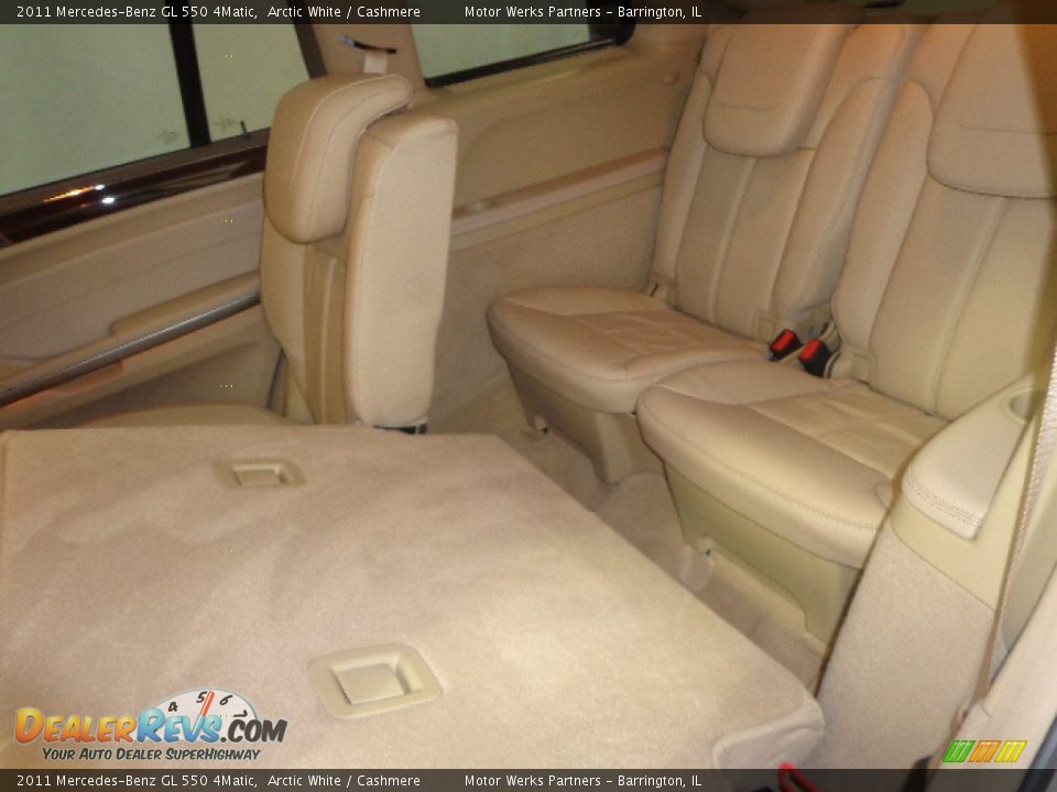 2011 Mercedes-Benz GL 550 4Matic Arctic White / Cashmere Photo #30
