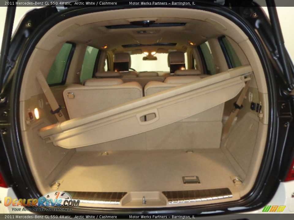 2011 Mercedes-Benz GL 550 4Matic Arctic White / Cashmere Photo #31