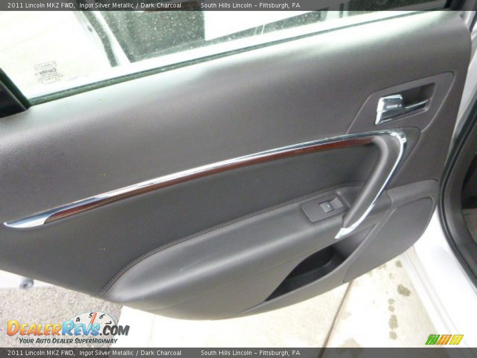 2011 Lincoln MKZ FWD Ingot Silver Metallic / Dark Charcoal Photo #19
