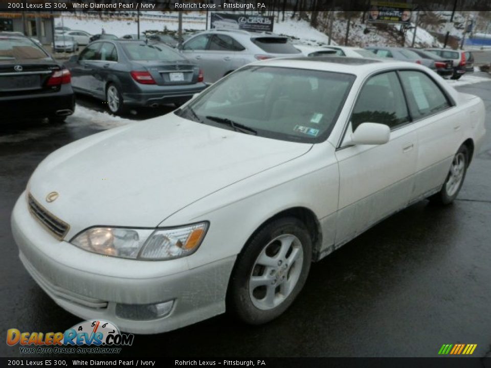 2001 Lexus ES 300 White Diamond Pearl / Ivory Photo #2
