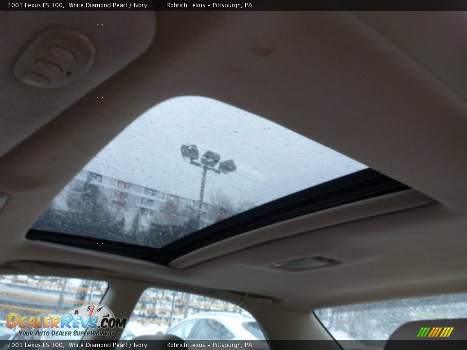 2001 Lexus ES 300 White Diamond Pearl / Ivory Photo #7