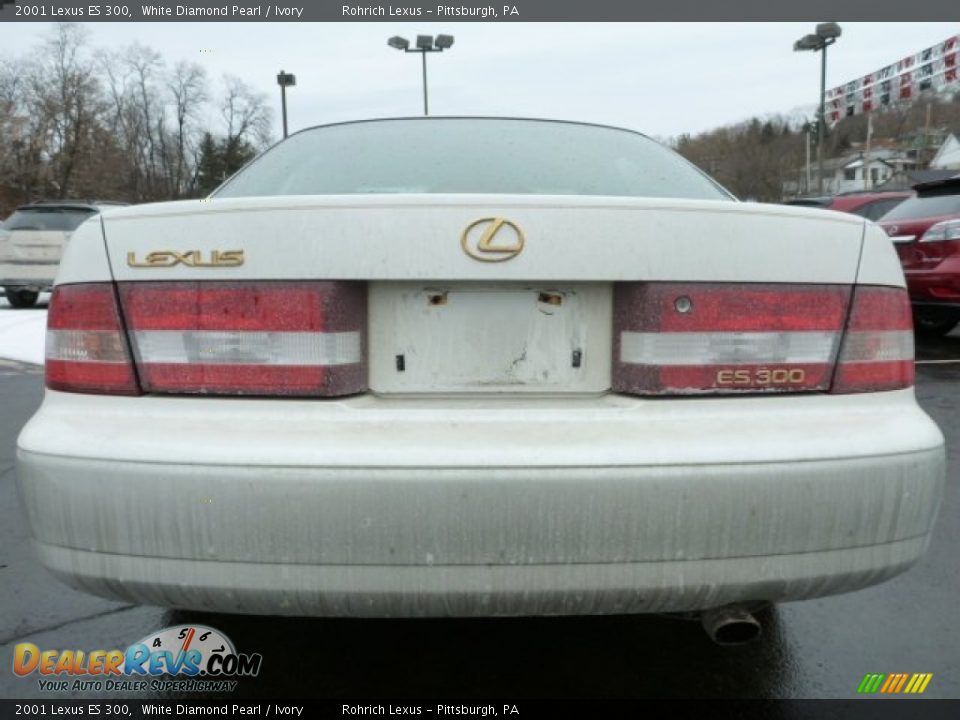 2001 Lexus ES 300 White Diamond Pearl / Ivory Photo #10