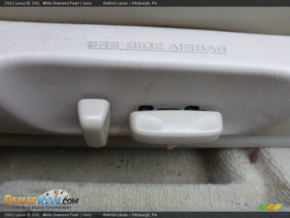 2001 Lexus ES 300 White Diamond Pearl / Ivory Photo #16