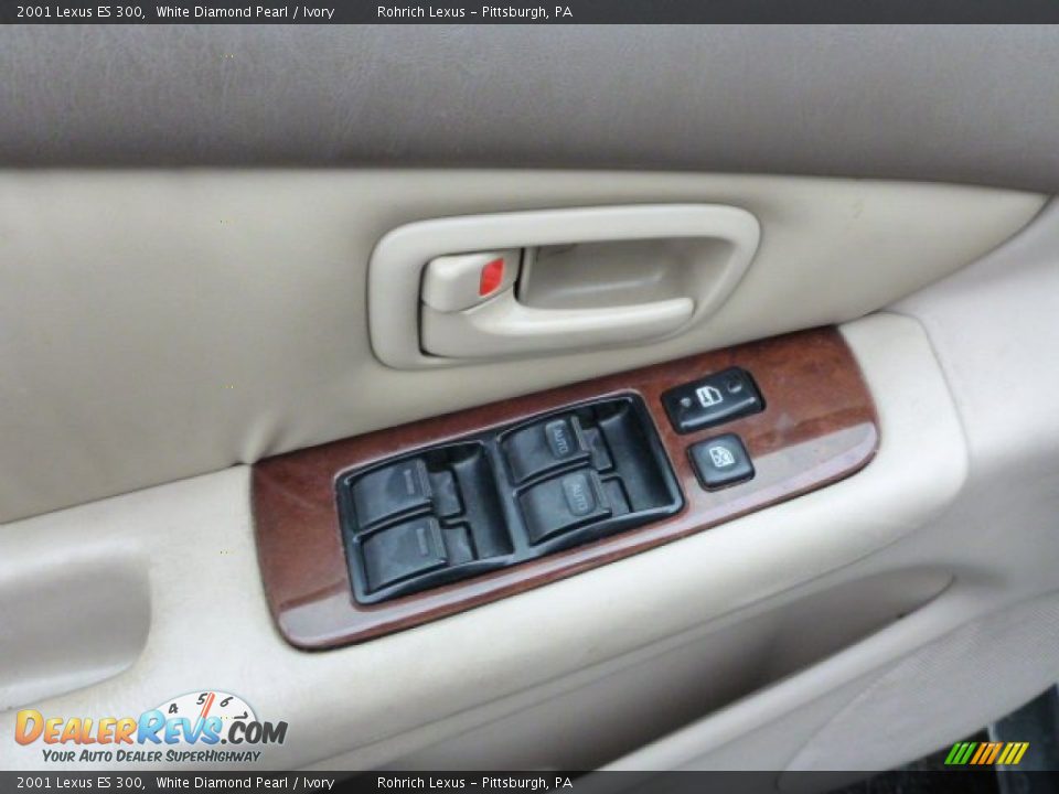 2001 Lexus ES 300 White Diamond Pearl / Ivory Photo #20