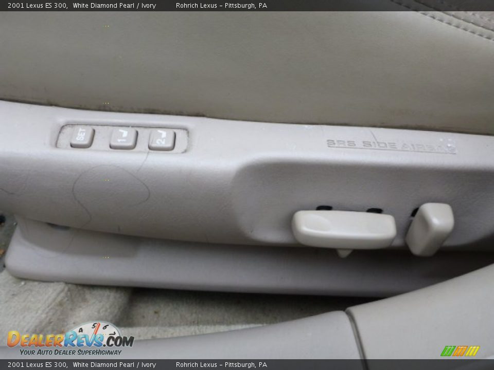 2001 Lexus ES 300 White Diamond Pearl / Ivory Photo #21