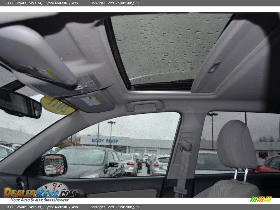 2011 Toyota RAV4 I4 Pyrite Metallic / Ash Photo #19