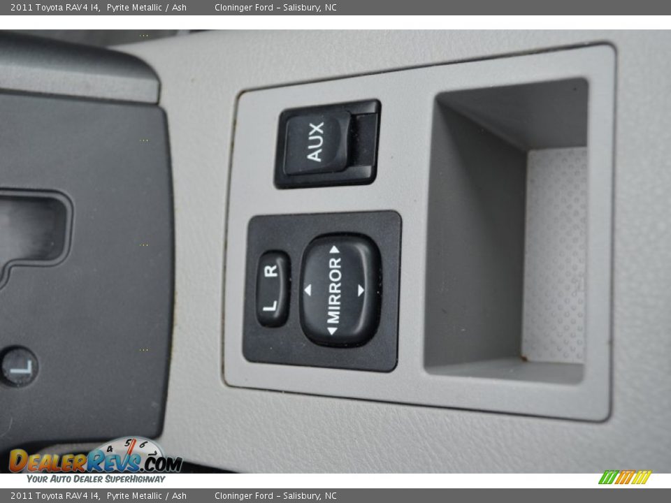2011 Toyota RAV4 I4 Pyrite Metallic / Ash Photo #24