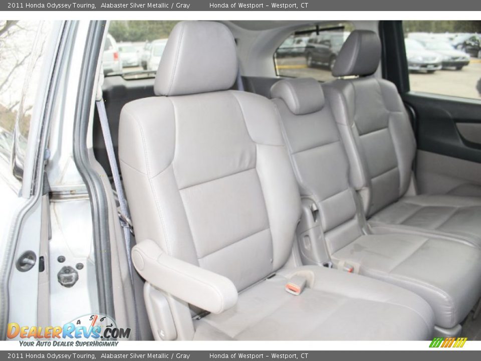 2011 Honda Odyssey Touring Alabaster Silver Metallic / Gray Photo #17