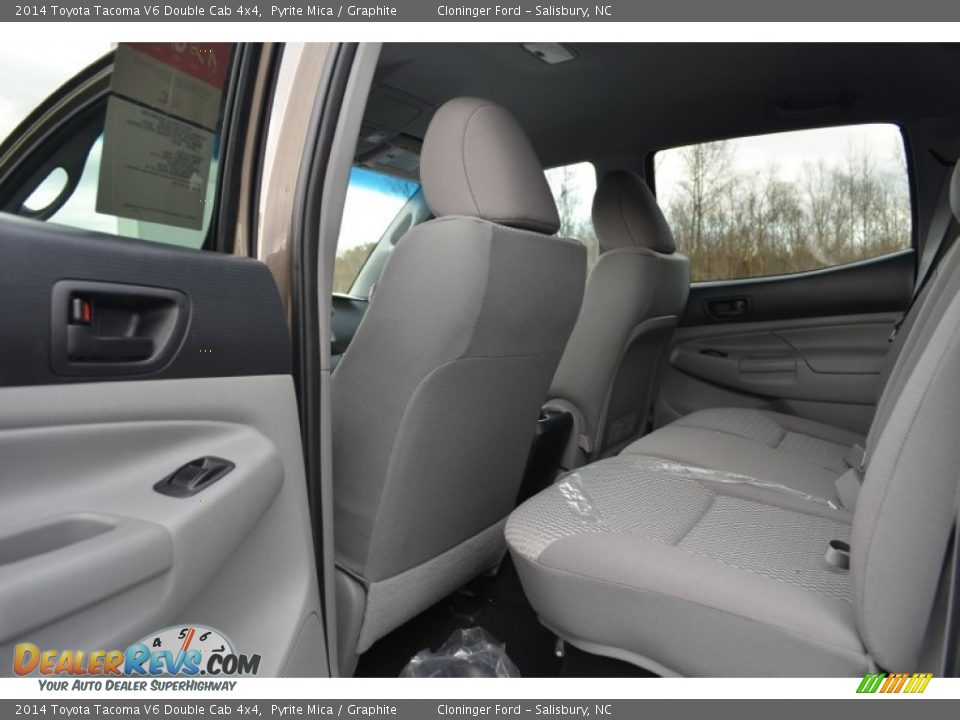 2014 Toyota Tacoma V6 Double Cab 4x4 Pyrite Mica / Graphite Photo #7