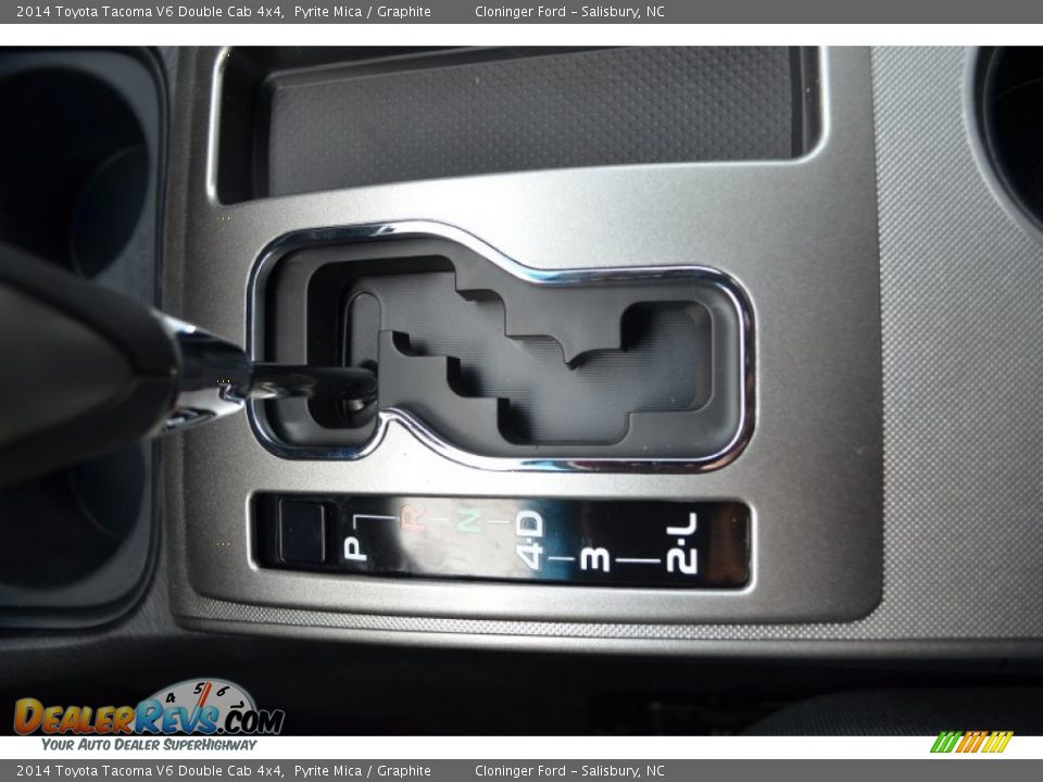 2014 Toyota Tacoma V6 Double Cab 4x4 Pyrite Mica / Graphite Photo #17