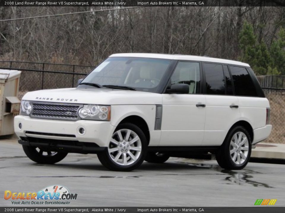 Front 3/4 View of 2008 Land Rover Range Rover V8 Supercharged Photo #3