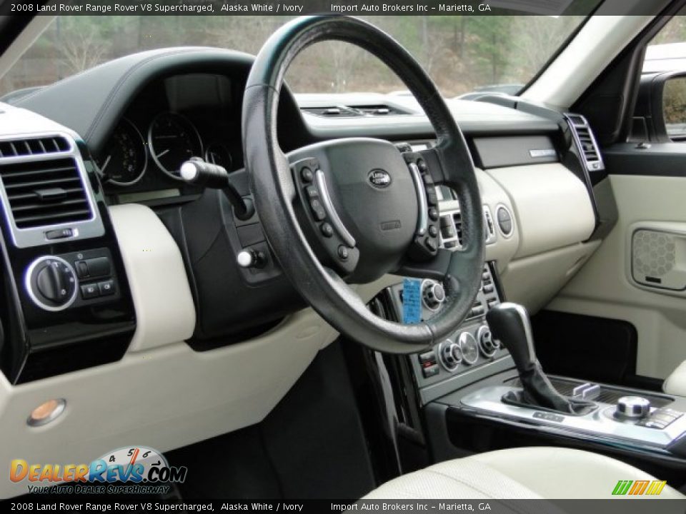 Dashboard of 2008 Land Rover Range Rover V8 Supercharged Photo #32