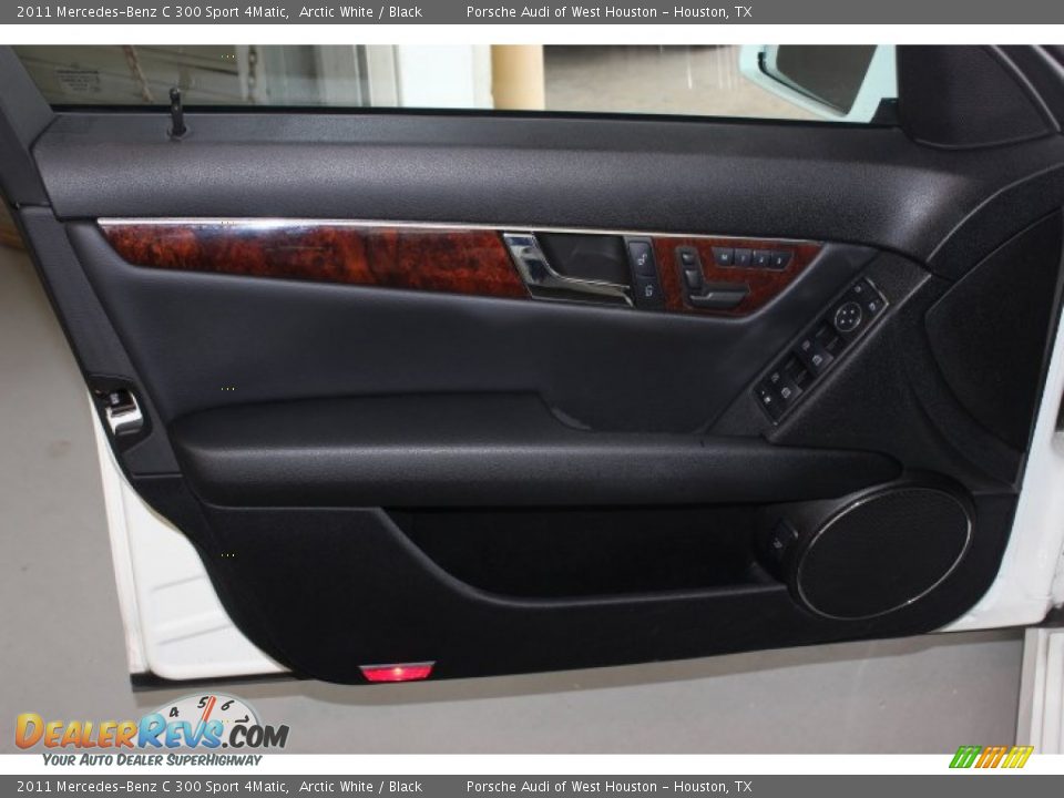 2011 Mercedes-Benz C 300 Sport 4Matic Arctic White / Black Photo #12