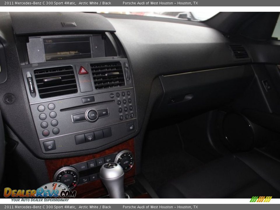 2011 Mercedes-Benz C 300 Sport 4Matic Arctic White / Black Photo #16