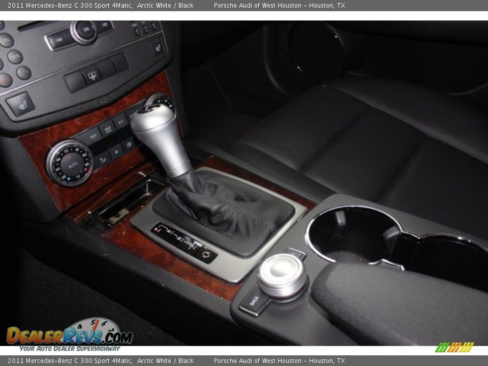 2011 Mercedes-Benz C 300 Sport 4Matic Arctic White / Black Photo #17
