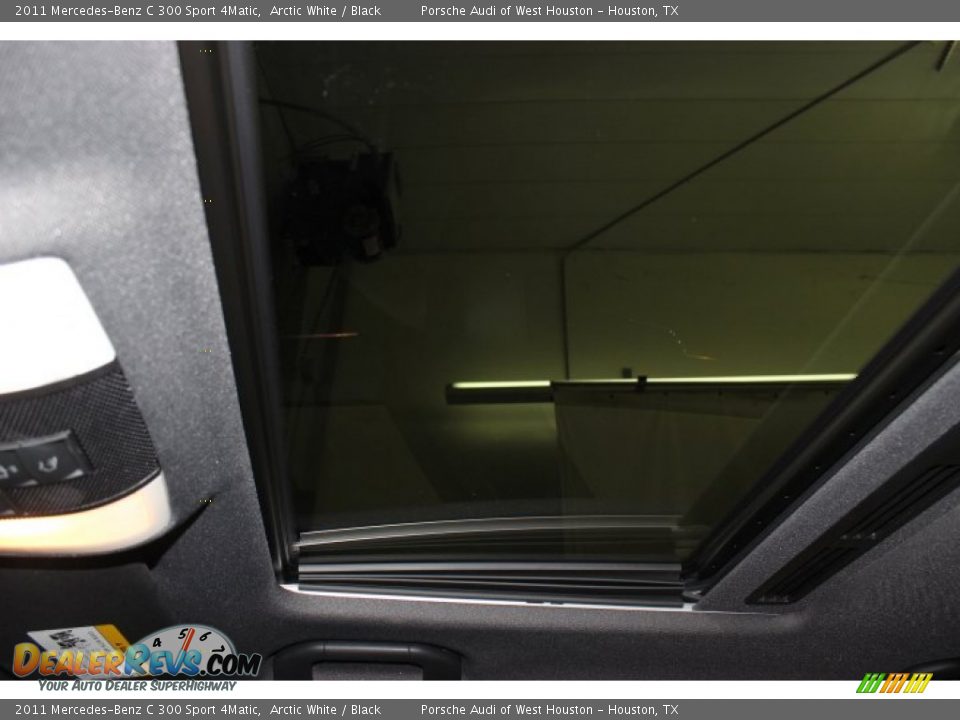 2011 Mercedes-Benz C 300 Sport 4Matic Arctic White / Black Photo #18