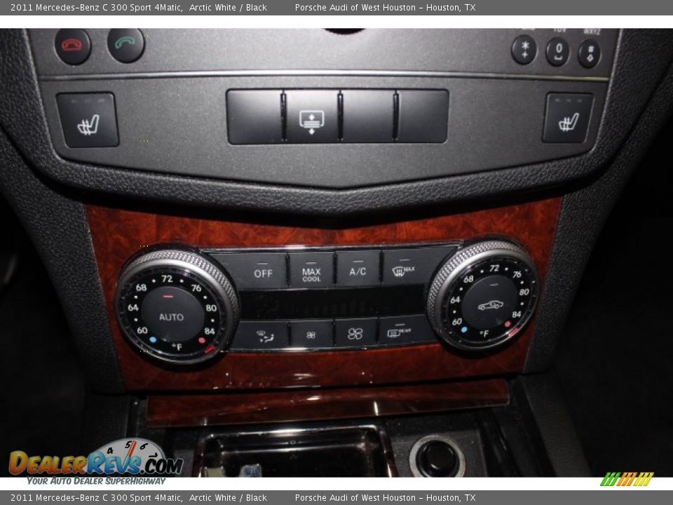 2011 Mercedes-Benz C 300 Sport 4Matic Arctic White / Black Photo #23