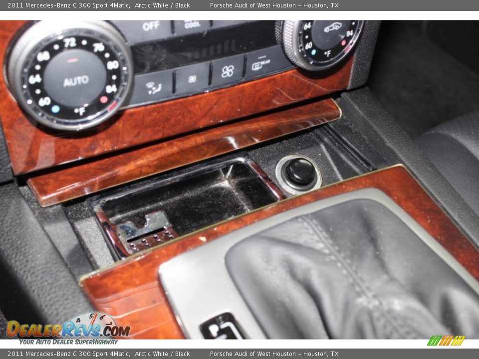 2011 Mercedes-Benz C 300 Sport 4Matic Arctic White / Black Photo #24