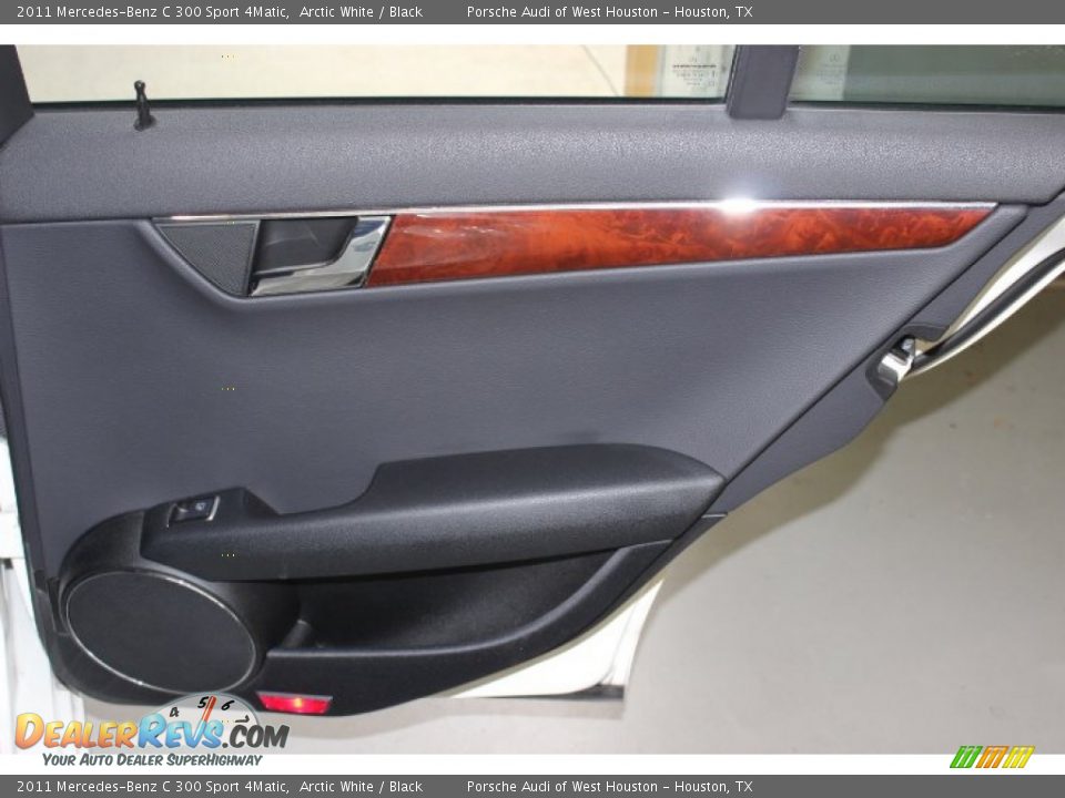 2011 Mercedes-Benz C 300 Sport 4Matic Arctic White / Black Photo #36