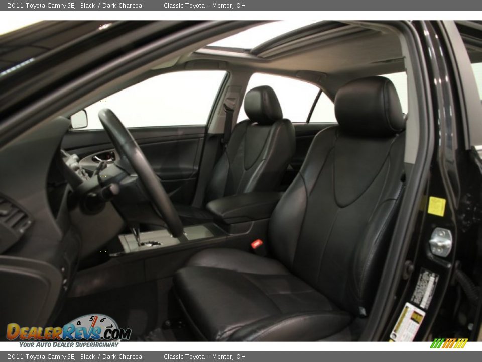 2011 Toyota Camry SE Black / Dark Charcoal Photo #5