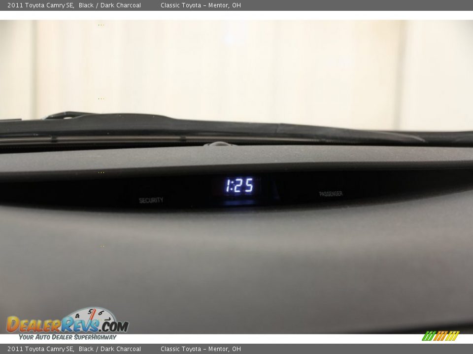 2011 Toyota Camry SE Black / Dark Charcoal Photo #8