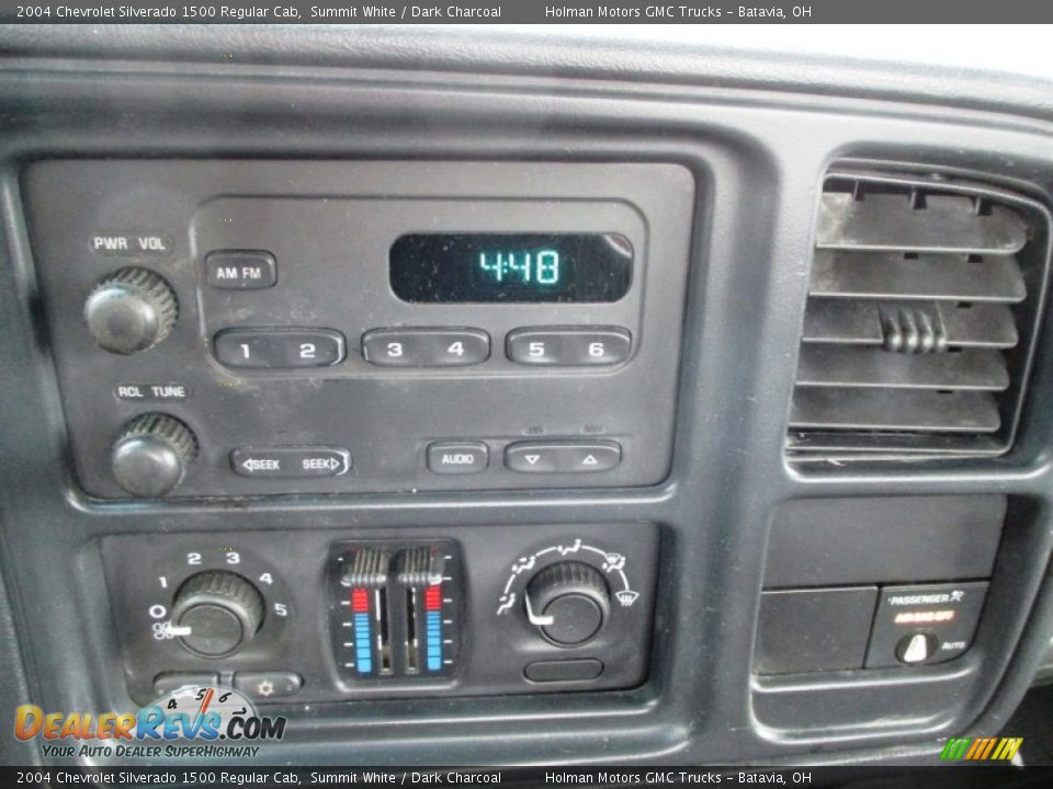 Controls of 2004 Chevrolet Silverado 1500 Regular Cab Photo #7