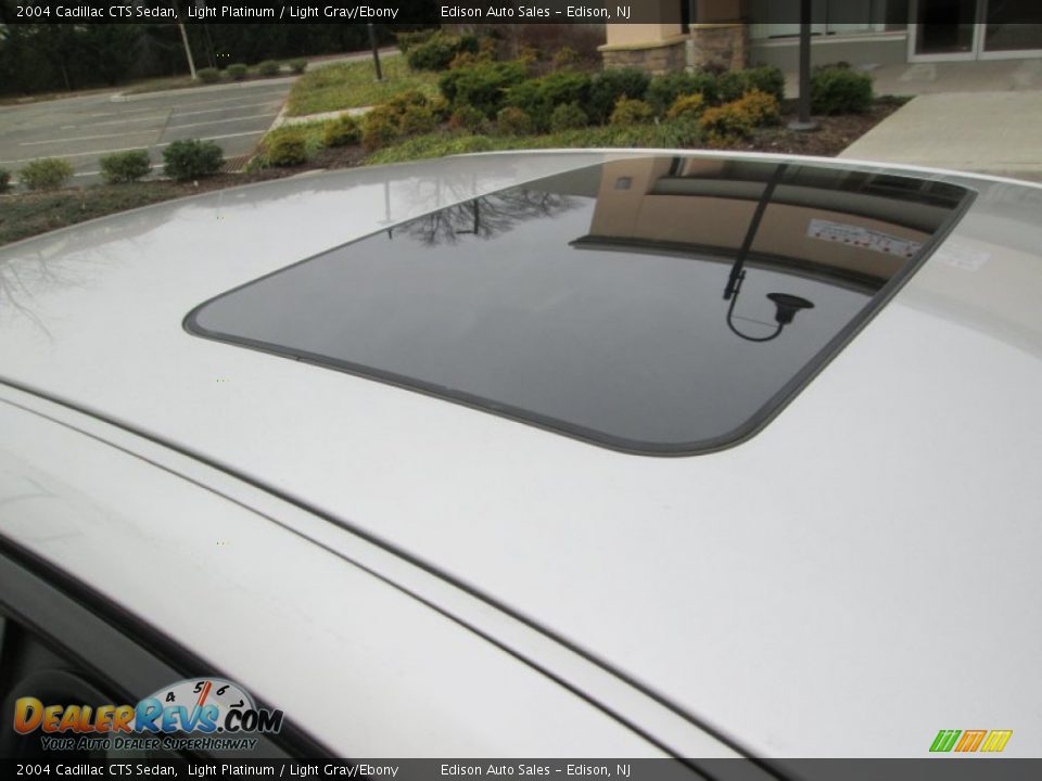 2004 Cadillac CTS Sedan Light Platinum / Light Gray/Ebony Photo #27