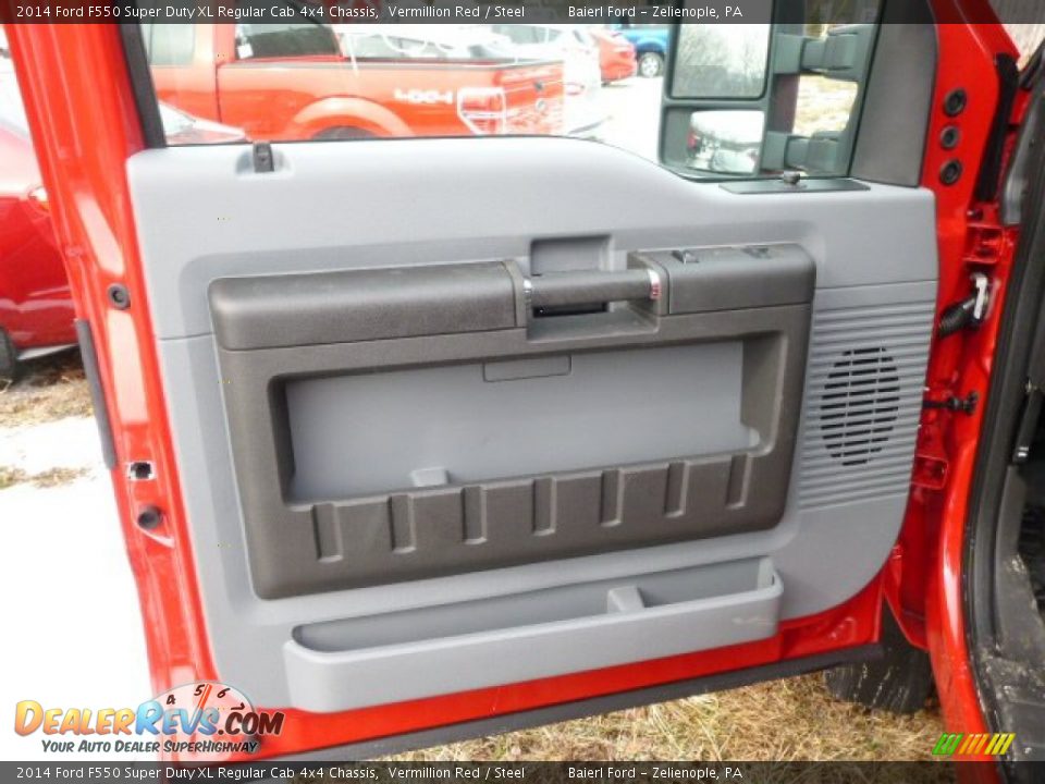 Door Panel of 2014 Ford F550 Super Duty XL Regular Cab 4x4 Chassis Photo #12
