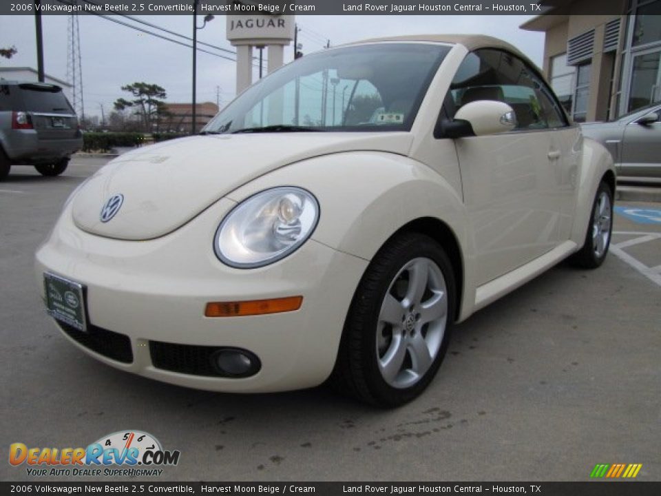 2006 Volkswagen New Beetle 2.5 Convertible Harvest Moon Beige / Cream Photo #6