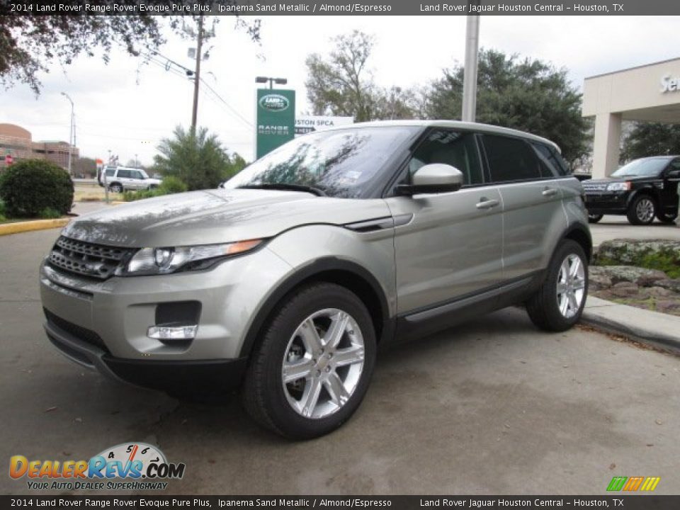 Front 3/4 View of 2014 Land Rover Range Rover Evoque Pure Plus Photo #3