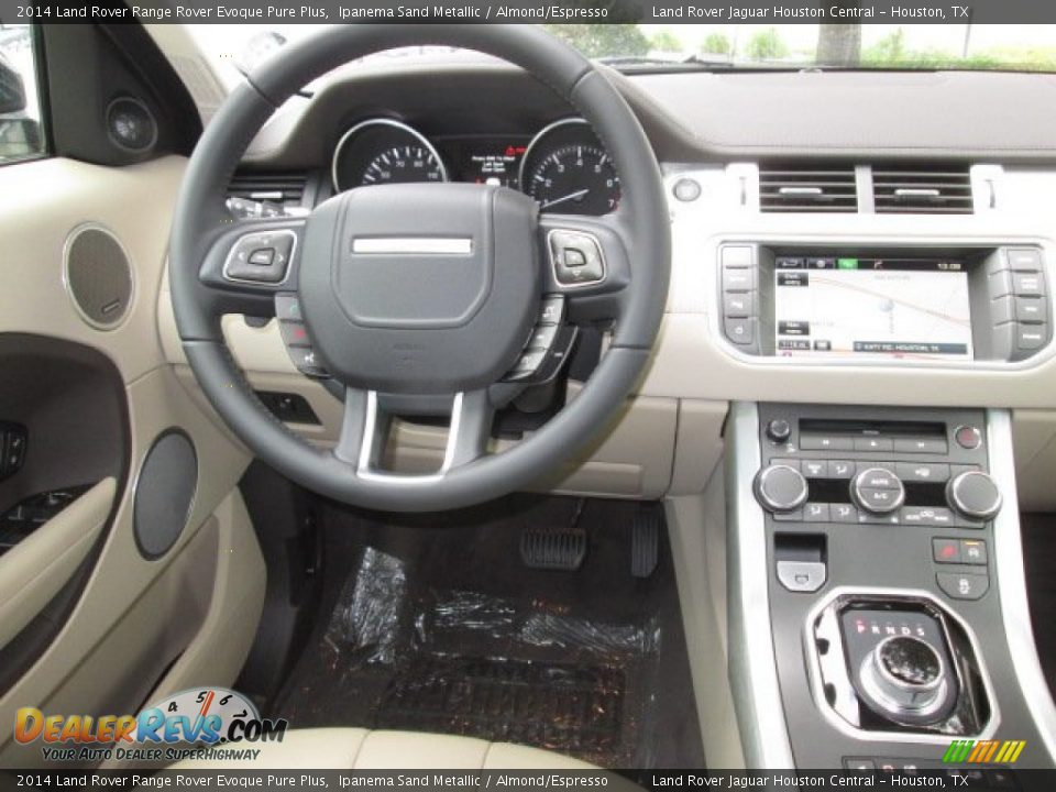 Dashboard of 2014 Land Rover Range Rover Evoque Pure Plus Photo #13