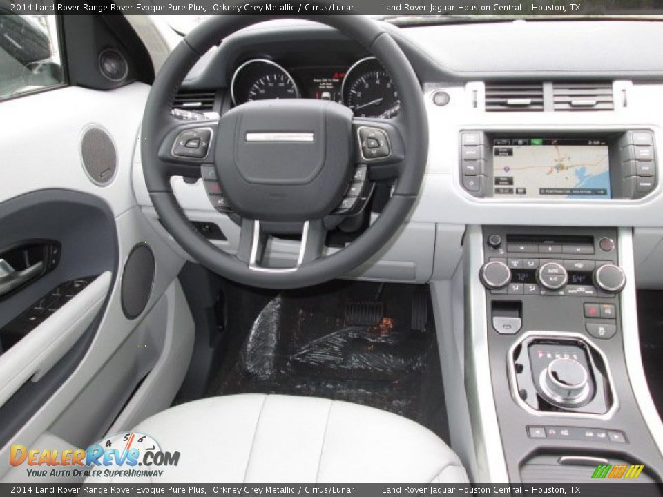 Dashboard of 2014 Land Rover Range Rover Evoque Pure Plus Photo #13