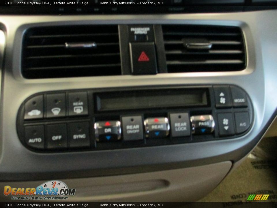 2010 Honda Odyssey EX-L Taffeta White / Beige Photo #25