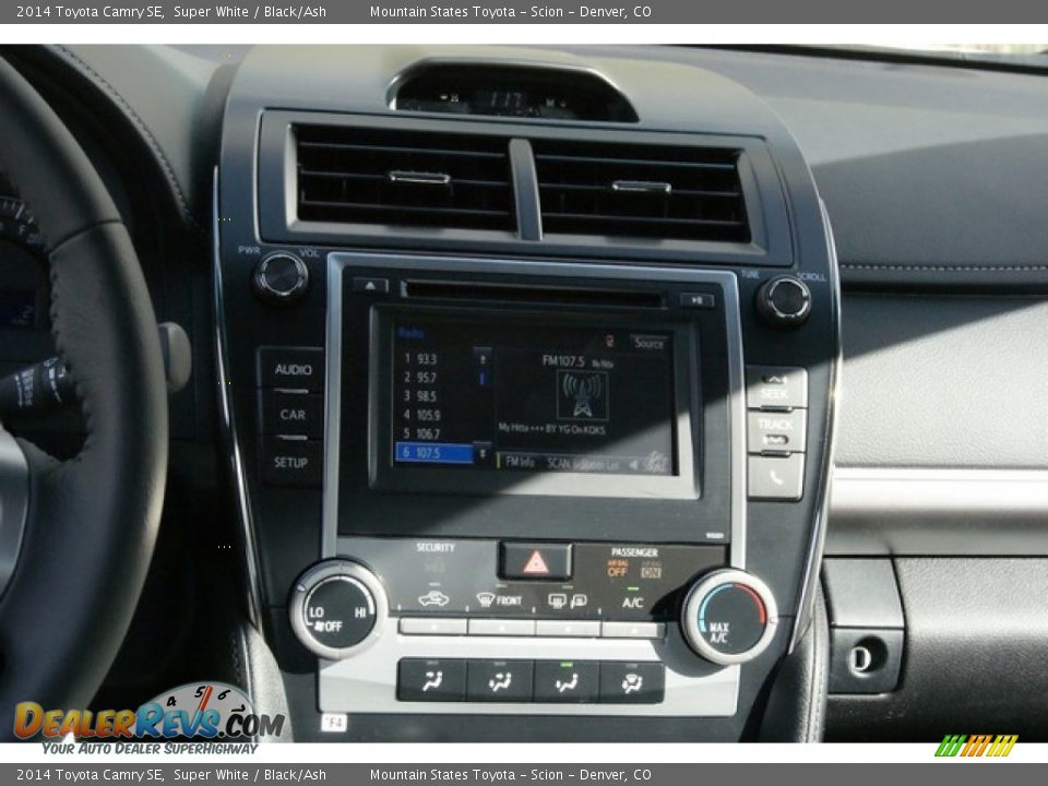 2014 Toyota Camry SE Super White / Black/Ash Photo #6