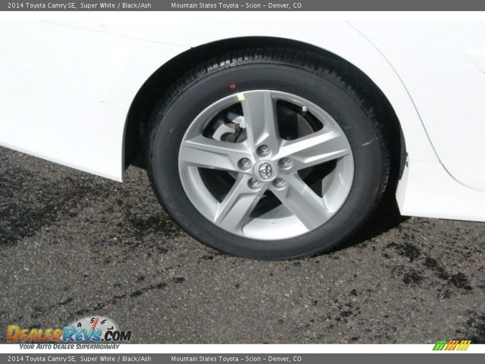 2014 Toyota Camry SE Super White / Black/Ash Photo #9
